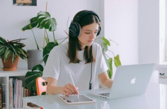The Role of Headphones in Modern Home Studios